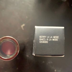 - Mary Kay true dimensions lipstick